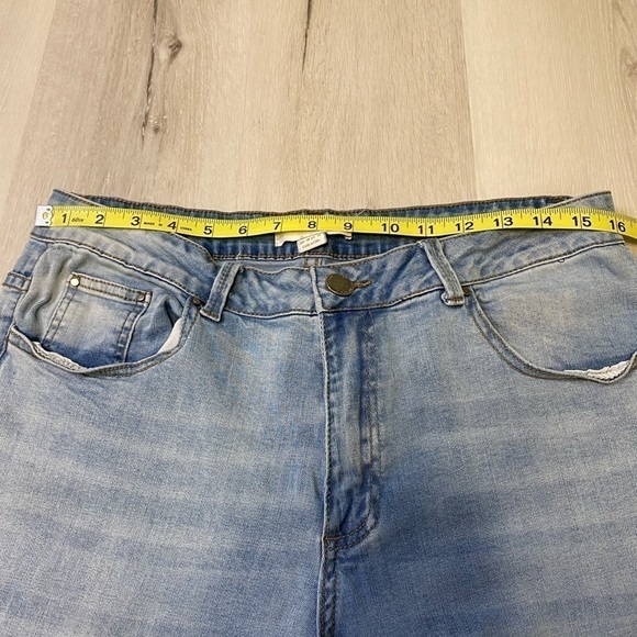 Lost Ink Jeans One Direction Song Titles Embroidered, Light Wash, Size 1X - Picture 8 of 13